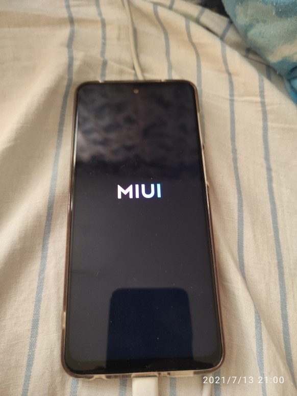 Телефон завис на заставке miui после обновления